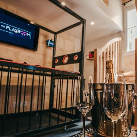 Love Room Bordeaux Playroom Avec Salle De Jeux Pour Adultes Et Lit A Eau Chauffant Екстериор снимка